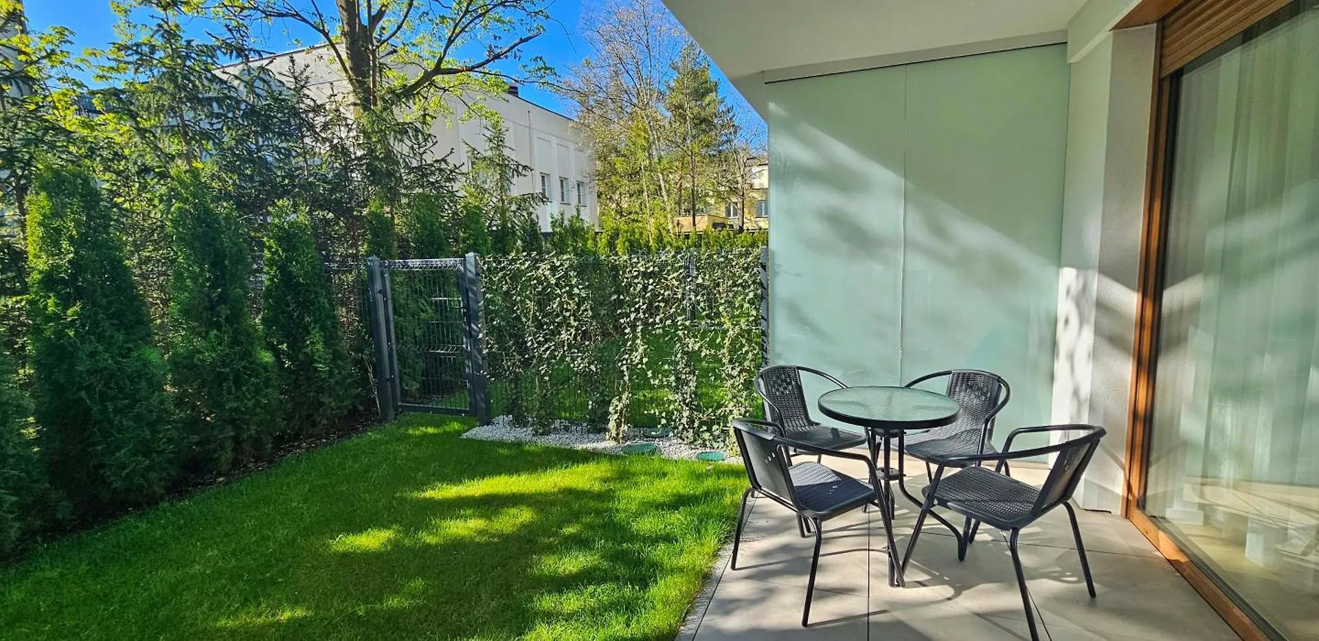 Apartament Whiteblue Kolobrzeg Z Duzym Ogrodkiem - 100 M Od Plazy! Whiteblue Kolberg Apartment Mit Grossem Garten - 100 M Vom Strand Entfernt! Whiteblue Kolobrzeg Apartman S Velkou Zahradou - 100 M Od Plaze!