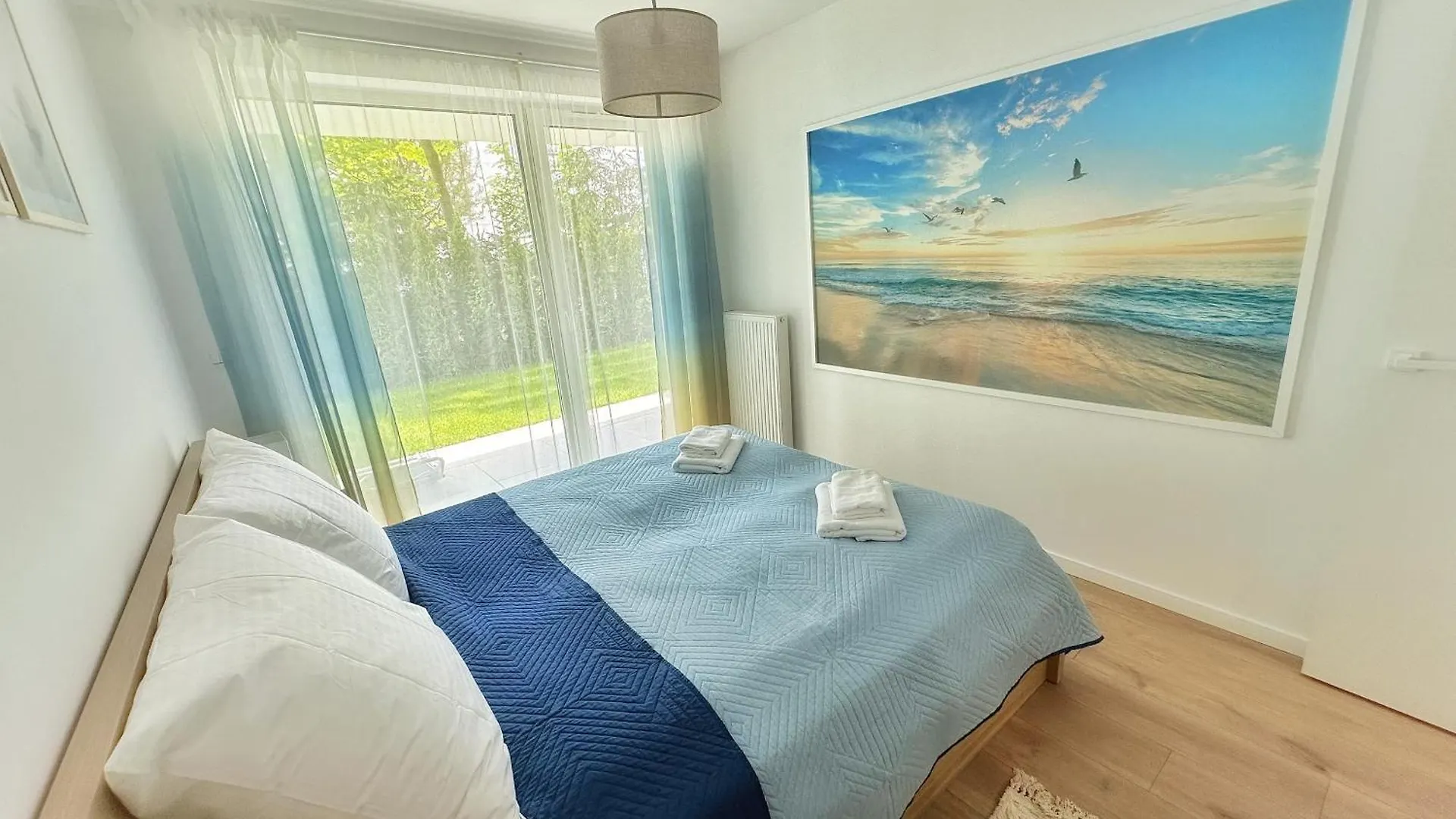 Apartament Whiteblue Kolobrzeg Z Duzym Ogrodkiem - 100 M Od Plazy! Whiteblue Kolberg Apartment Mit Grossem Garten - 100 M Vom Strand Entfernt! Whiteblue Kolobrzeg Apartman S Velkou Zahradou - 100 M Od Plaze!